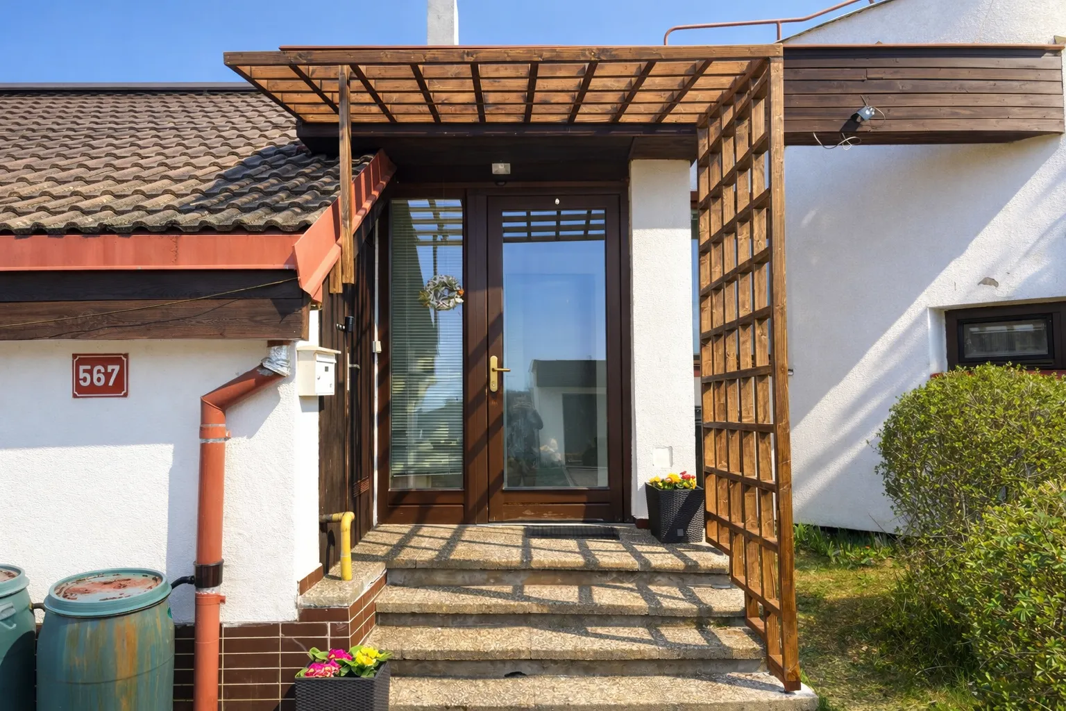 Vstupní pergola k domu — ETYSTO